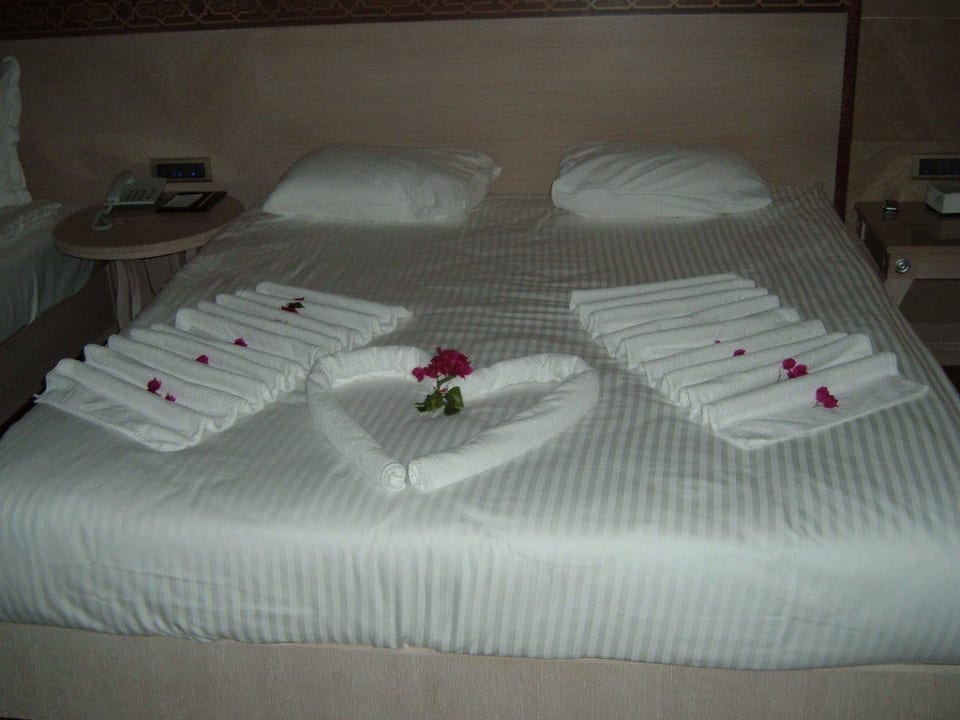 Bettverziehrung Güral Premier Tekirova