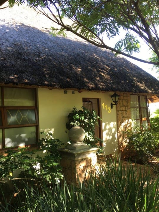 Zimmer Summerfield Luxury Resort & Botanical Garden