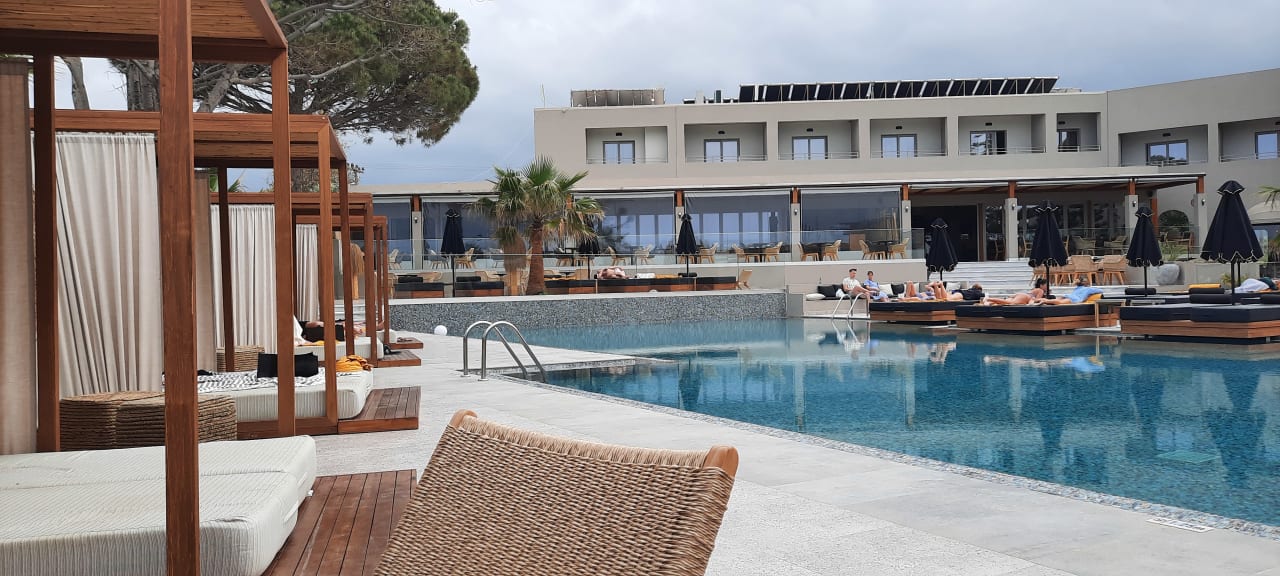 Pool Eliros Mare