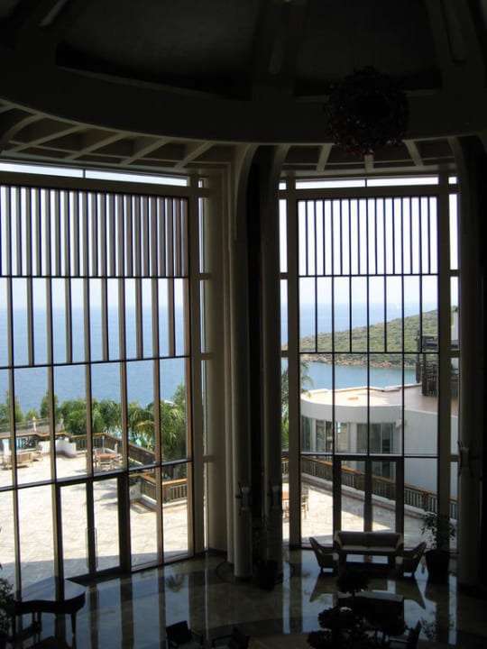 Lobby des Kempinski Barbaros mit tollem Ausblick Kempinski Hotel Barbaros Bay Bodrum