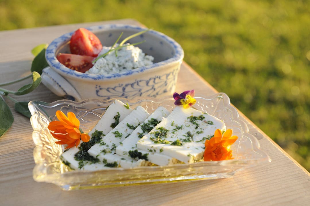 Gastronomie selbstgemachte Kräuterspezialitäten Daxlberger Hof