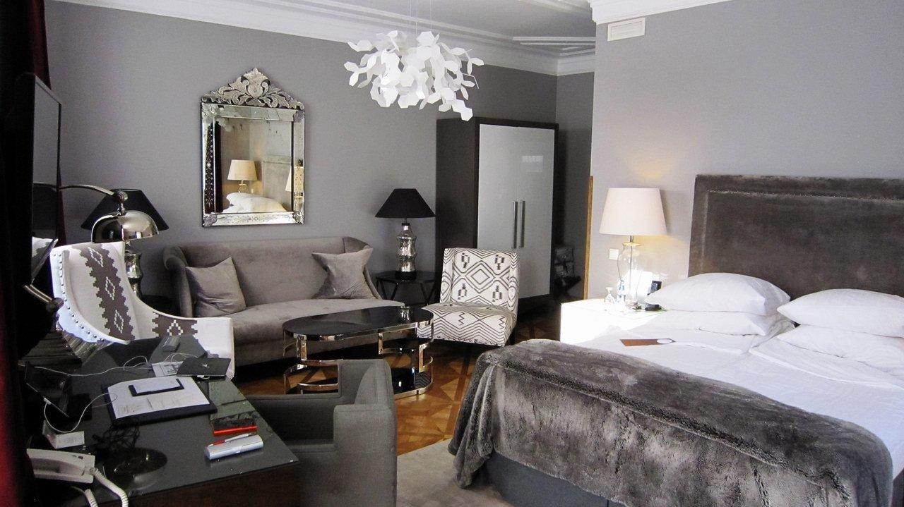 Junior suite #304 Hotel St. Petersbourg