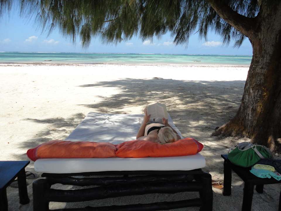 Strand Hotel Karibuni Rafiki Beach Resort