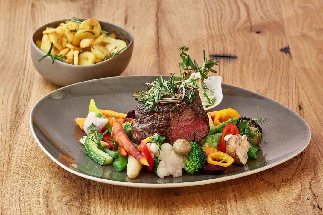 M3 Restaurant Hazienda Steak  m3Hotel