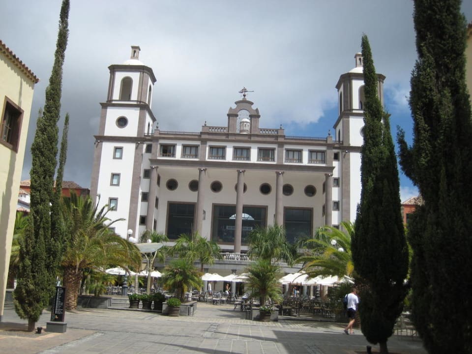 Blick auf das Hauptgebäude Lopesan Villa del Conde Resort & Thalasso