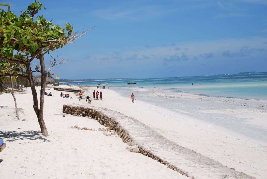 Strand Neptune Pwani Beach Resort & Spa