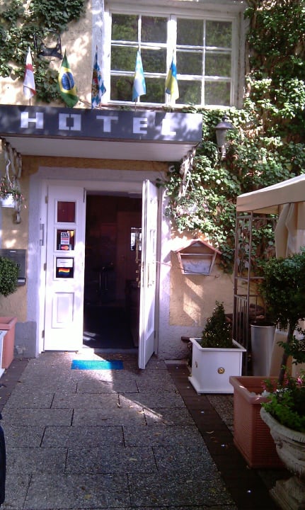 Hinterer Eingang Hotel Mariahilf