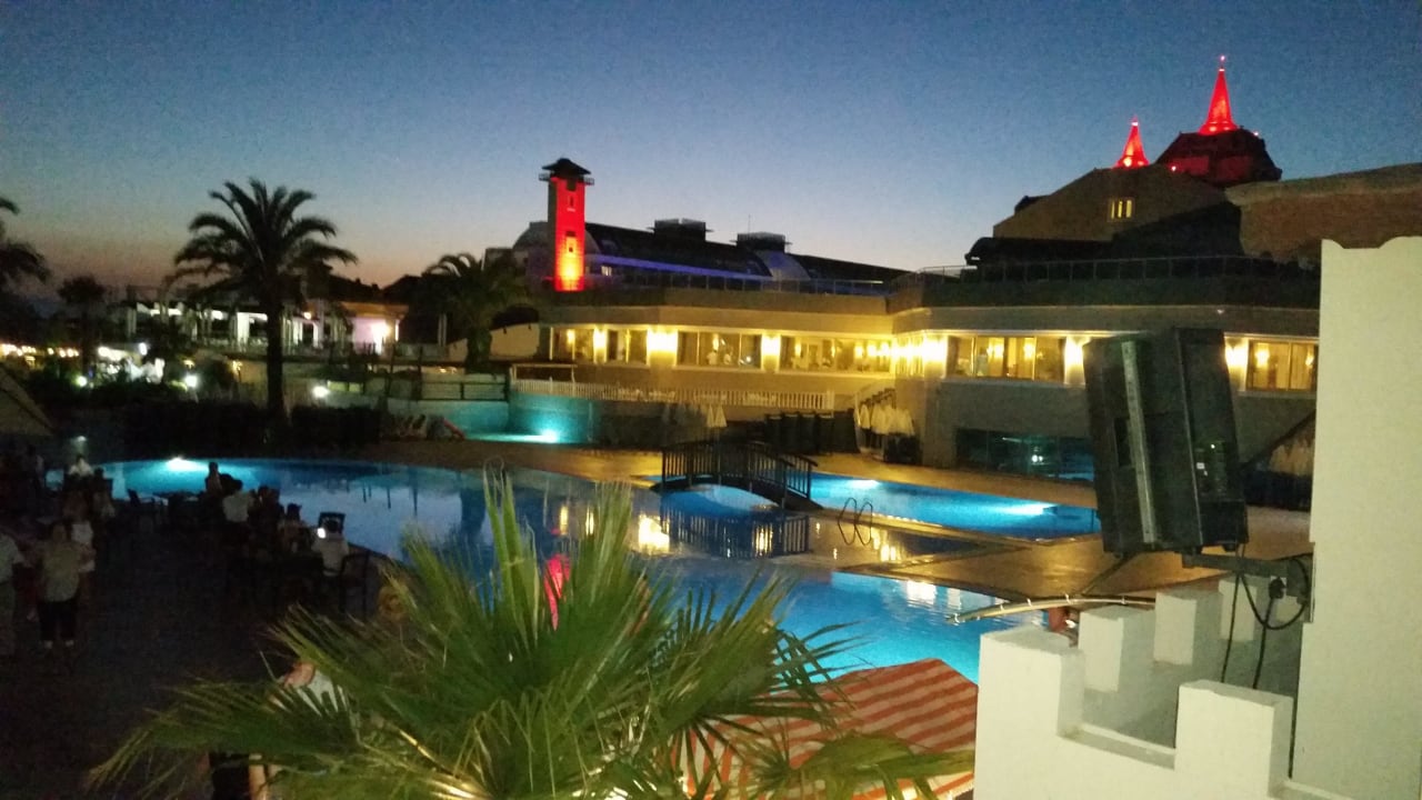  Während Sonneuntergang  Aydinbey Famous Resort