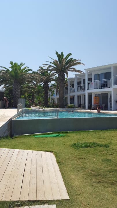 Pool HARPIN Happy Days Beach Hotel