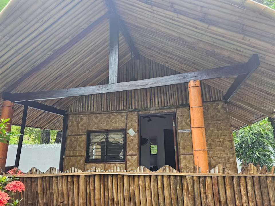 Zimmer Big Bamboo Beach Resort Sipalay