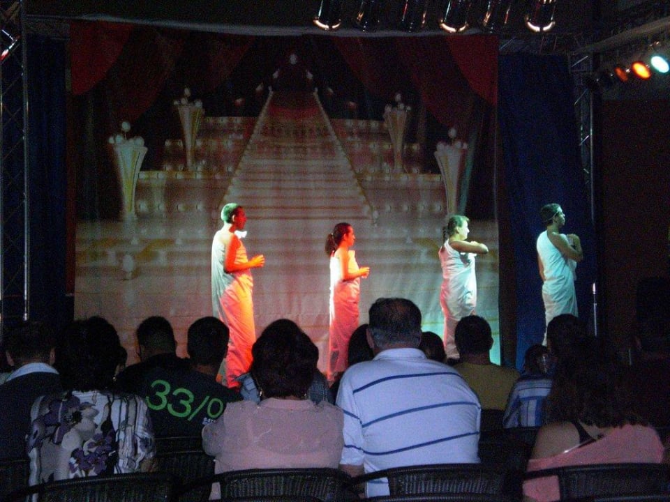 Abendaufführung Sol Luna Bay