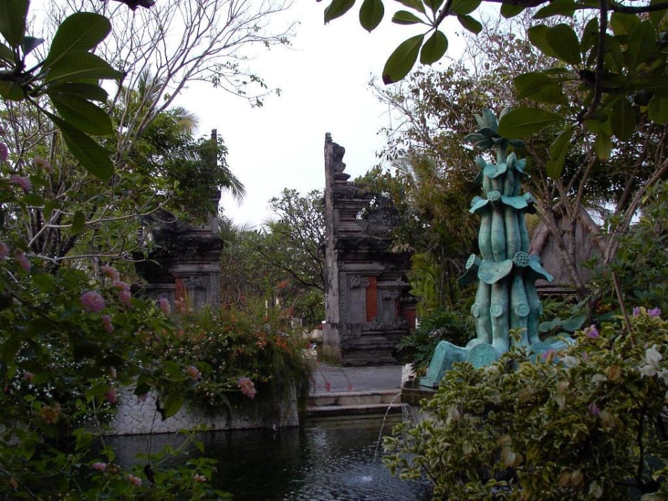 Gartenanlage 2 Padma Resort Legian