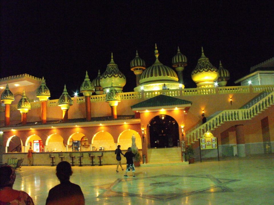 Wie im Märchen Pickalbatros Alf Leila Wa Leila Resort - Neverland Hurghada