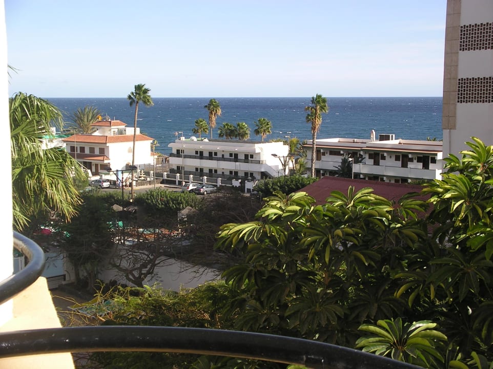 Blick vom Balkon, 2. Etage linksseitig allsun Hotel Lucana