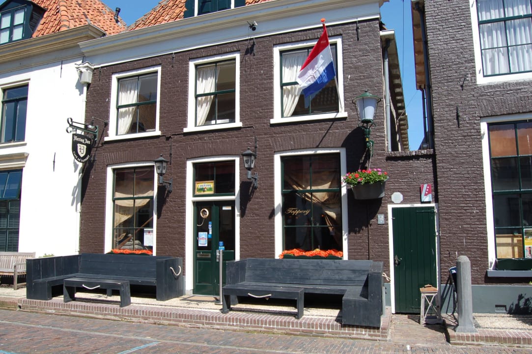 Eingang der Gaststätte Hotel Elburg