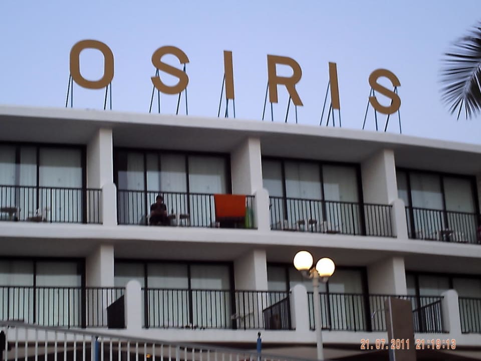 Hotel von vorne Hotel Osiris