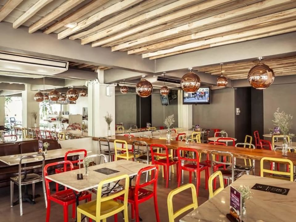 Restaurant  Metro Pratunam B&B