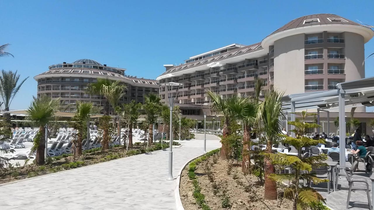 Blick zum Hotel Sunmelia Beach Resort