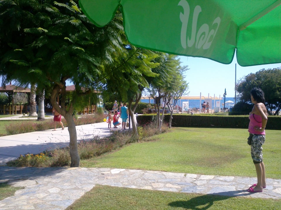 Weg von der Beachbar zum Strand Arcanus Hotels Sorgun
