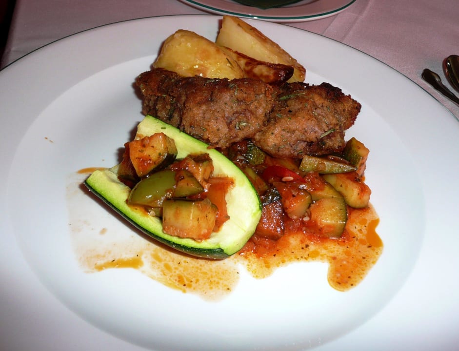 Liebevoll angerichtete Speisen Landhotel Maiergschwendt