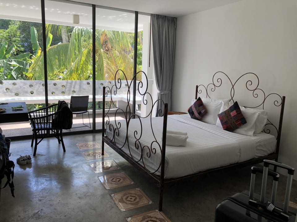 Zimmer Surintra Boutique Resort