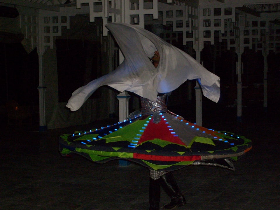 Tanoura-Tänzer beim Vip Lounge Dinner The Grand Hotel Hurghada