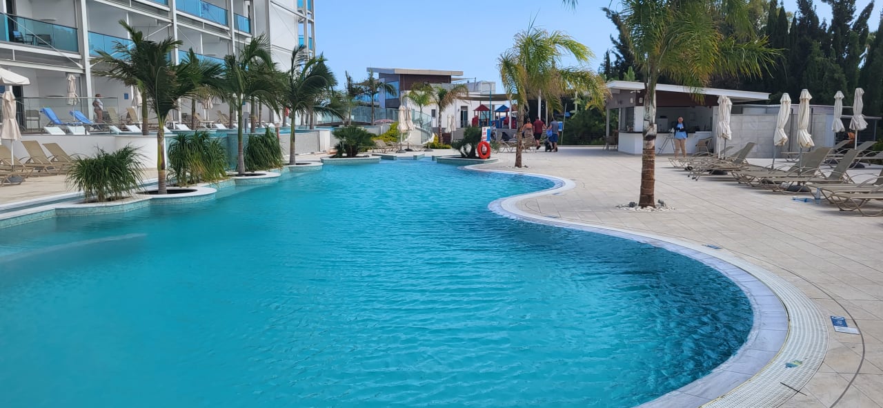 Pool Asterias Beach