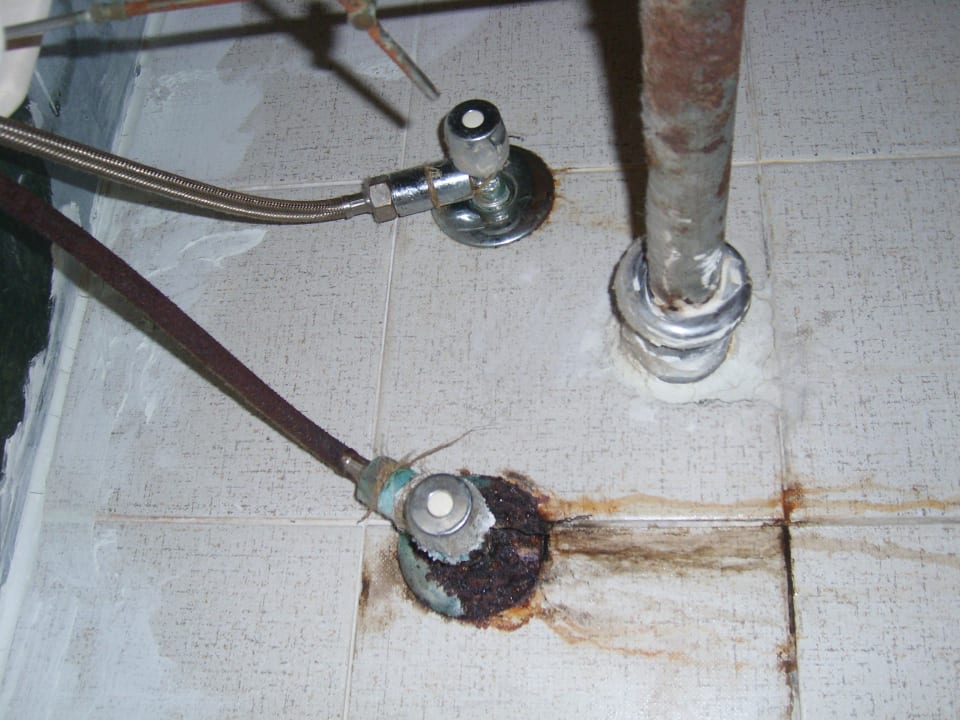 Bad - rostender Wasseranschluss Le Jardin Aqua Park Resort