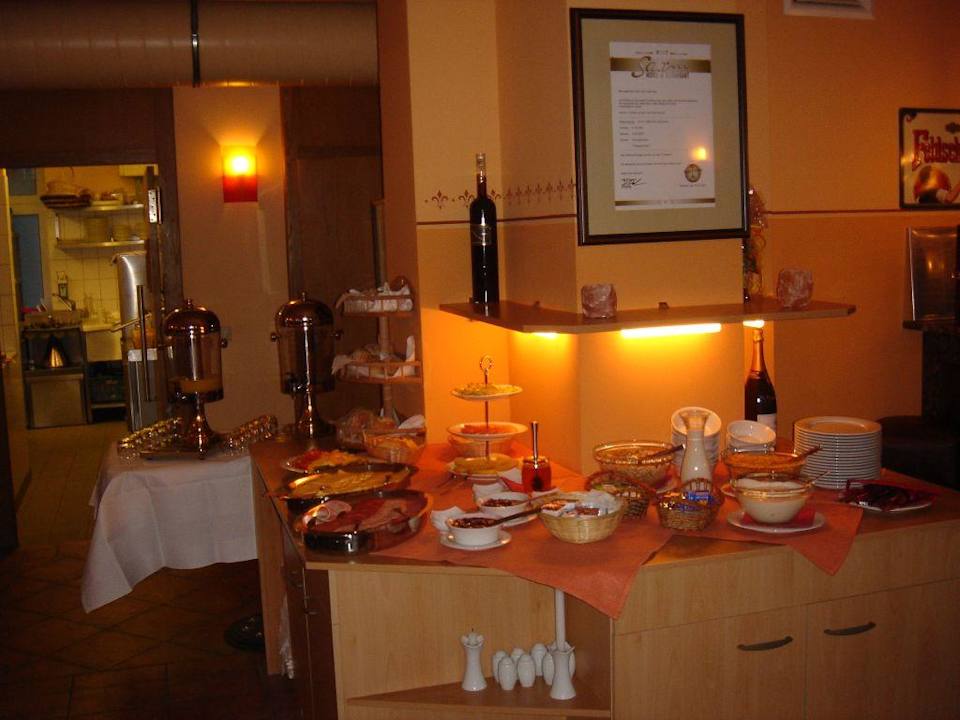 Teil des Buffets Hotel & Pension NOlift