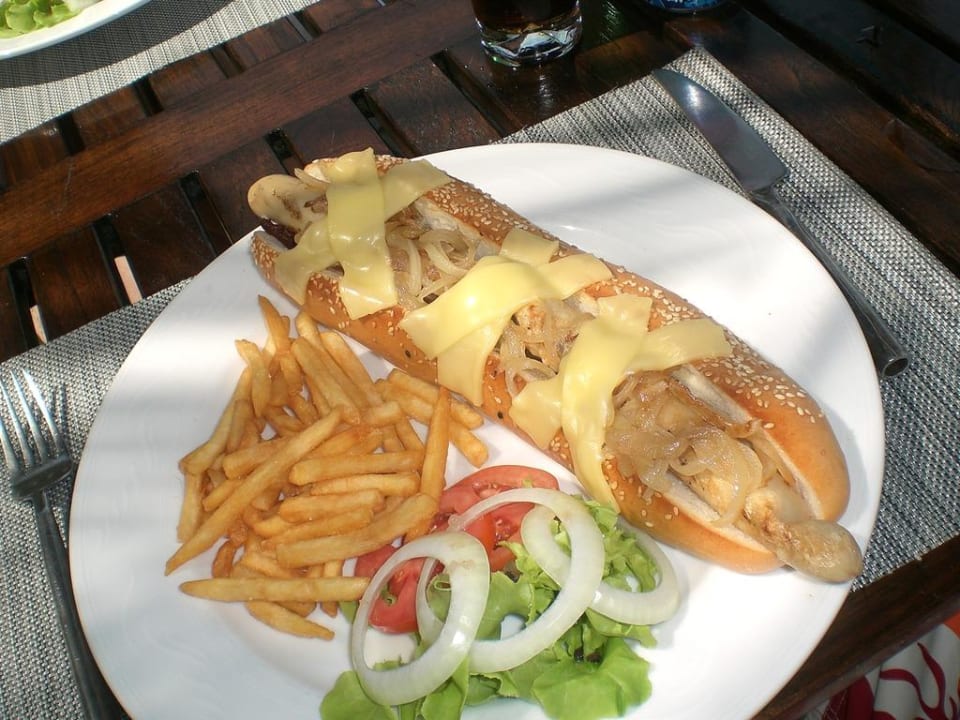 Hot Dog Anantara Hua Hin Resort