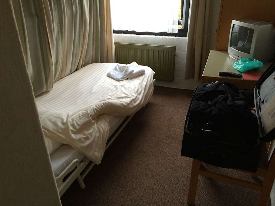 Einzelzimmer, kleiner geht es fast nicht mehr Hotel de Oorsprong