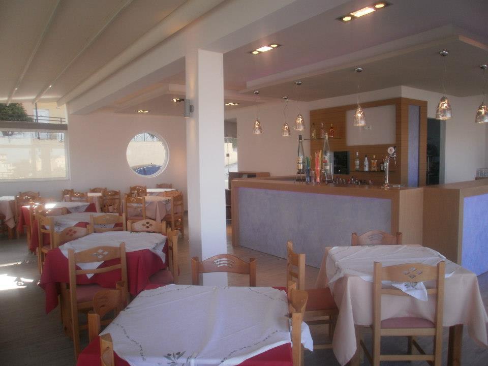 Neues Restaurant, 2013 Apartments Athina