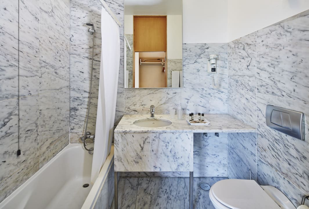 Standard Room WC Occidental Faro