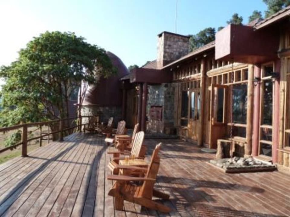 Terrasse des Haupthauses Chelinda Lodge