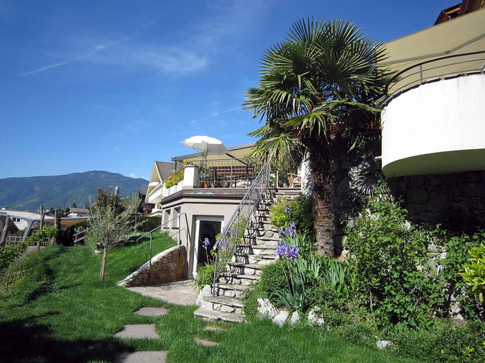 Zugang zur Gartenterrasse Hotel Zirmerhof