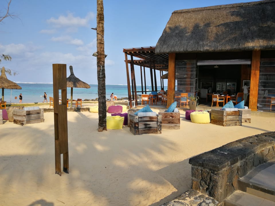 Strand Outrigger Mauritius Beach Resort