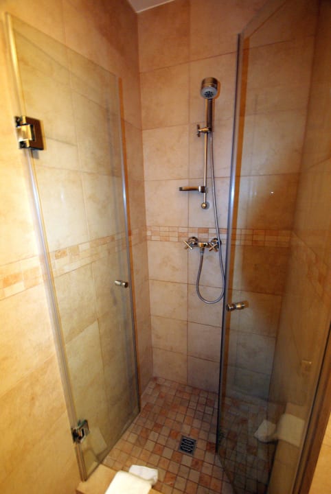 Große Duschkabine Hotel Royal Baltic Luxury Boutique