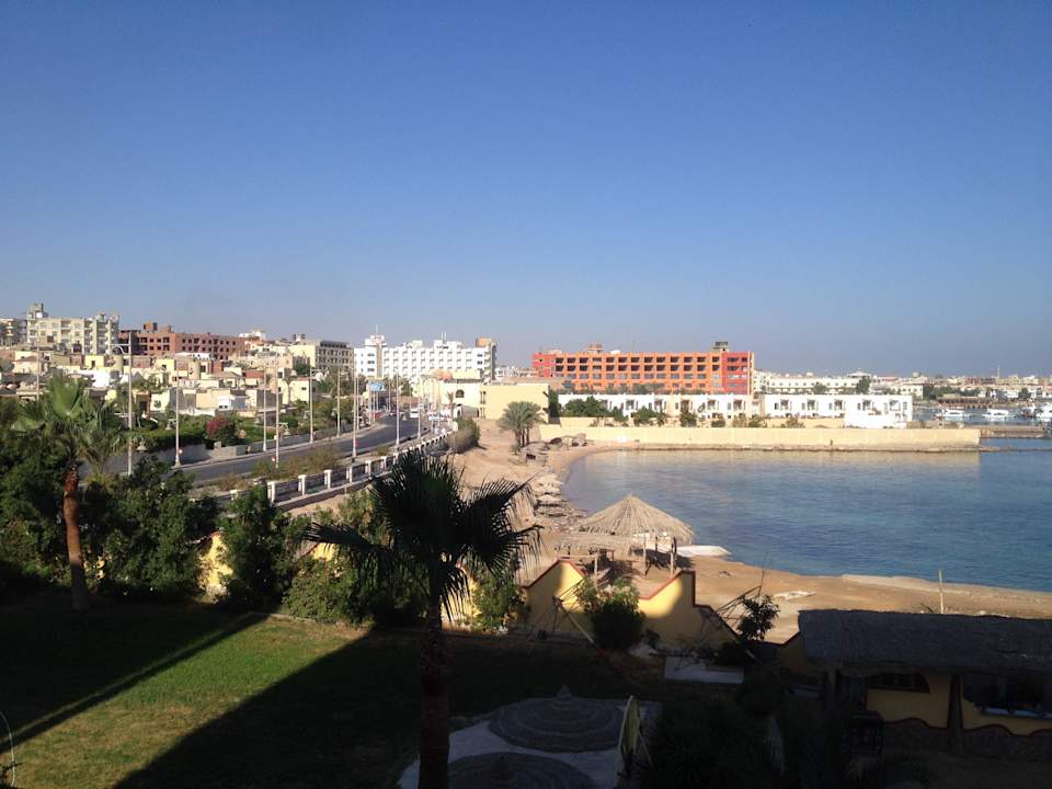 Вид на город и море SUNRISE Holidays Resort (Adults Only)