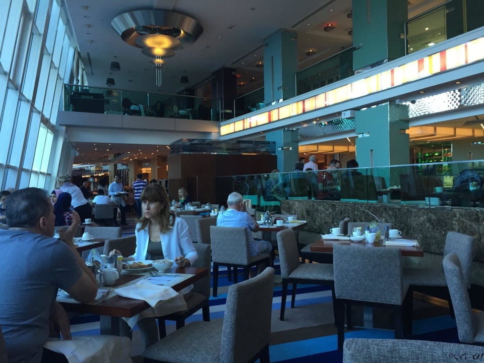 Lobby Jumeirah Beach Hotel