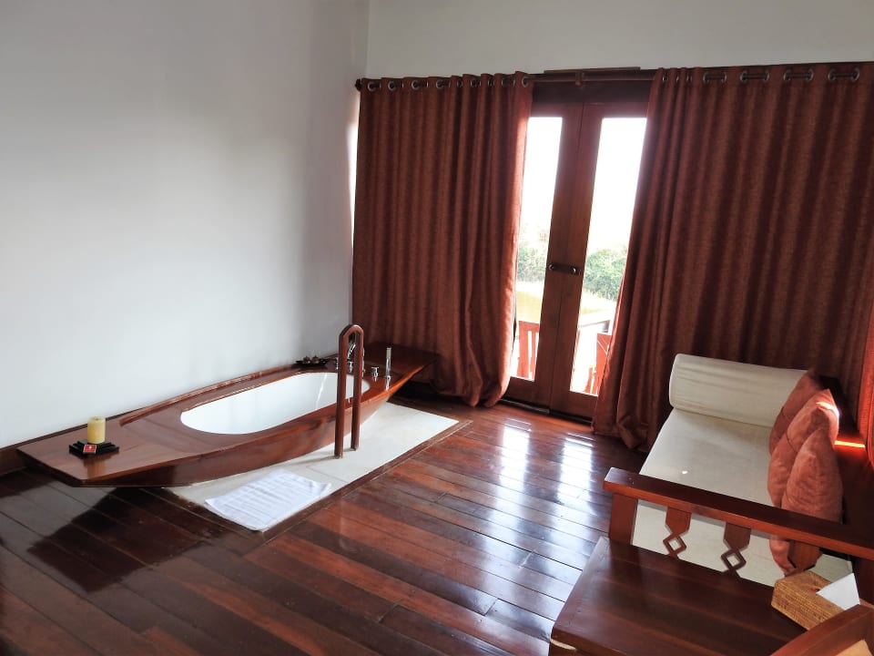 Zimmer Pristine Lotus Spa Resort