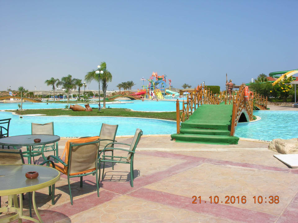 Mostek Malikia Resort Abu Dabbab