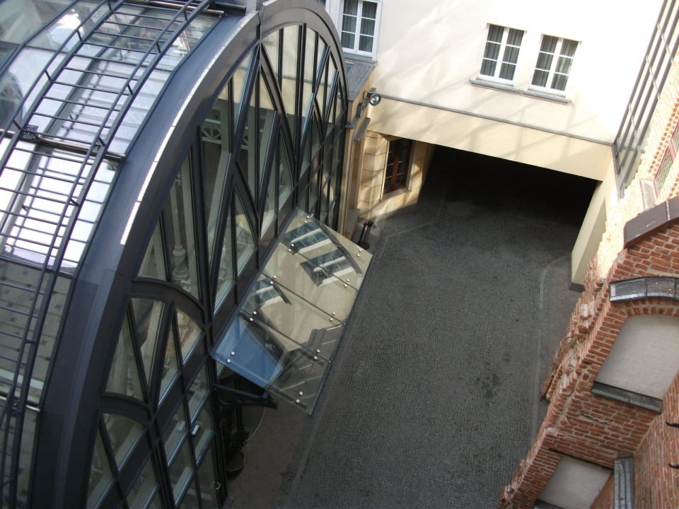 Blick zum Innenhof Hotel Radisson Blu Gdańsk