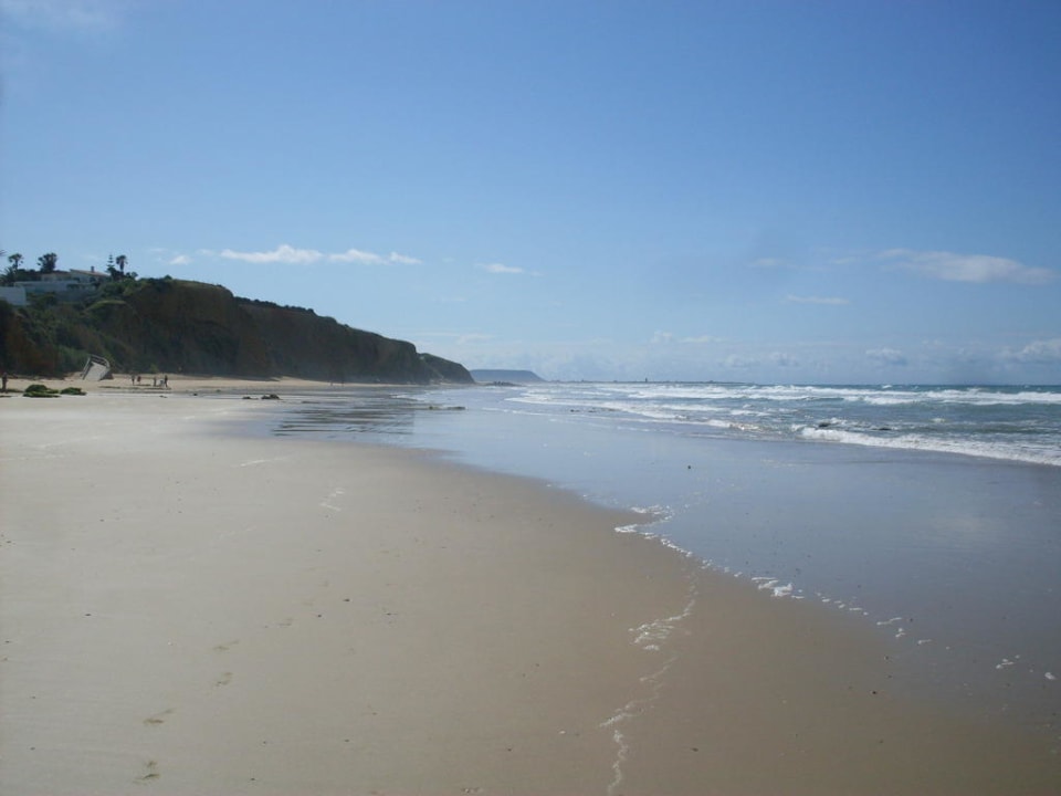 Menschenleerer Strand Fuerte Conil-Resort