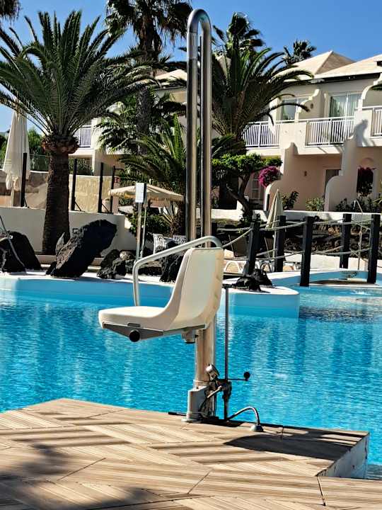 Pool H10 Ocean Suites