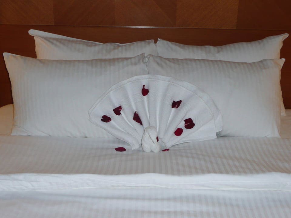 Betten Hotel Le Meridien Al Aqah Beach Resort