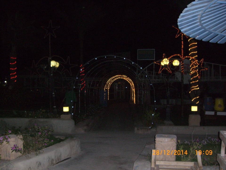 Hotel Lillyland Beach Mirage Bay Resort & Aqua Park