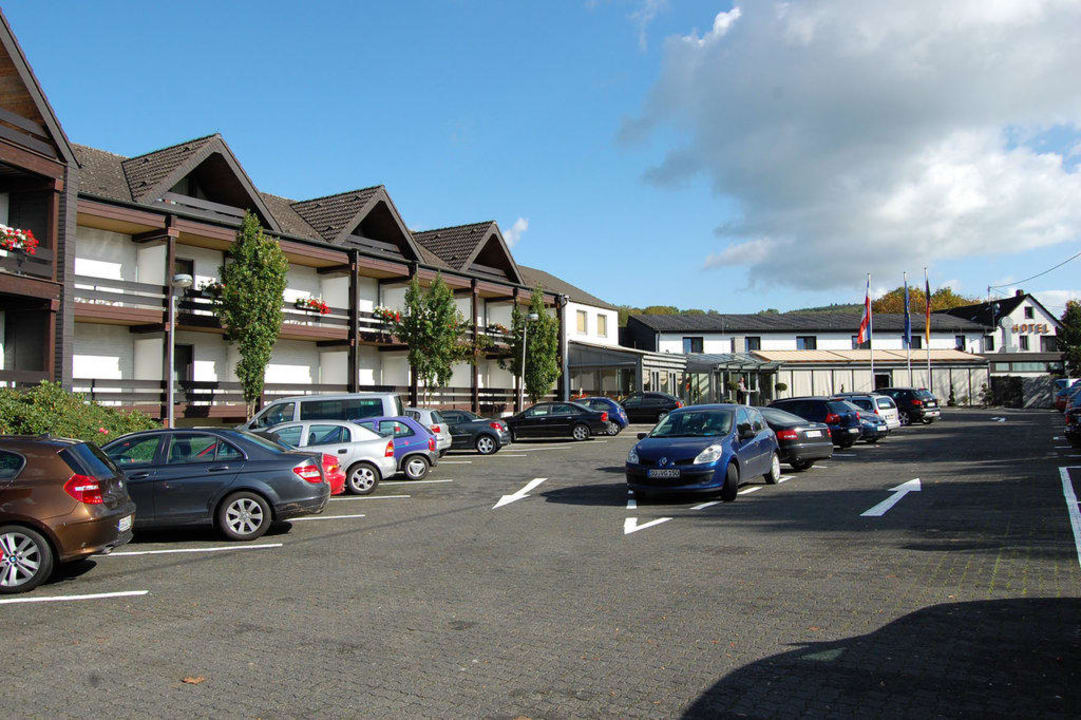 Haupthaus Hotel Schützenhof an der Siegbrücke