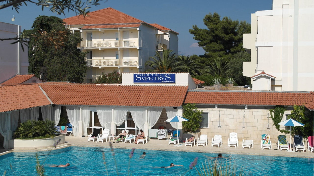 Animationspool mit Bar Waterman Svpetrvs  Resort