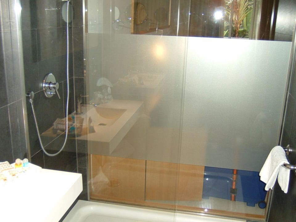 Gläserne Dusche R2 Bahía Playa Design Hotel & Spa - Adults Only