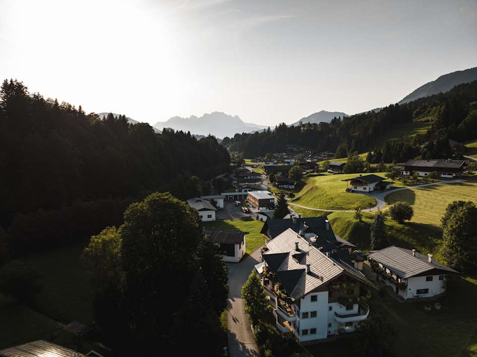 Außenansicht Ferienwohnungen & Zimmer Dandler